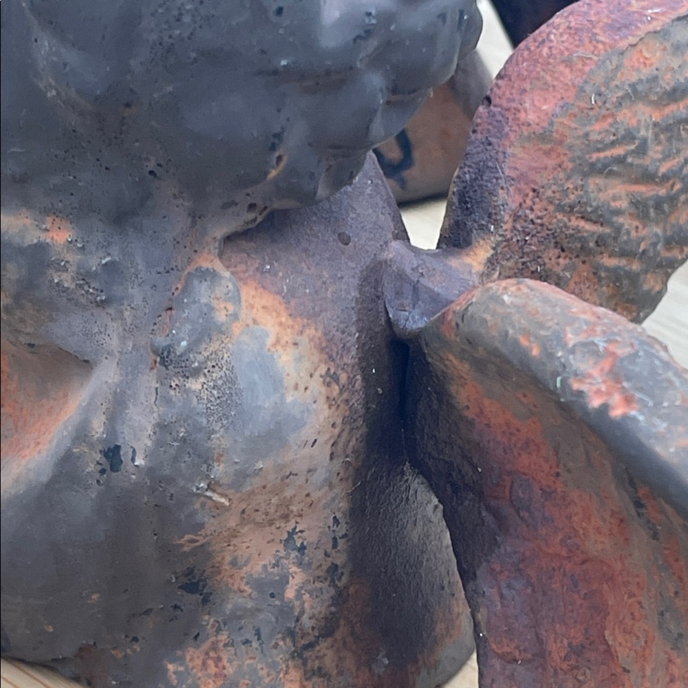 Rustic cast iron Cherub Angel Statues - Picture 6 of 8